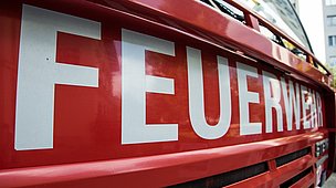 Nahaufnahme eines Feuerwehrfahrzeuges